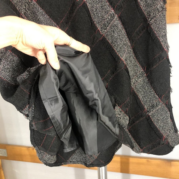 Denver Hayes Diagonal Stripe Patchwork Fringe Midi Dress Black Grey Red Sz 8 - Picture 6 of 15